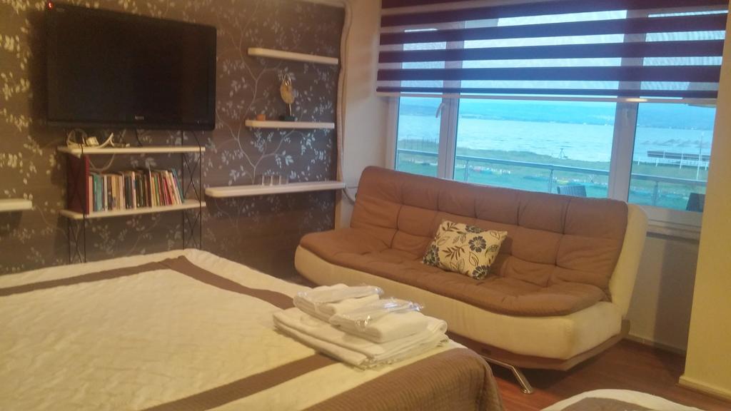 Flora Hotel Burhanli Экстерьер фото