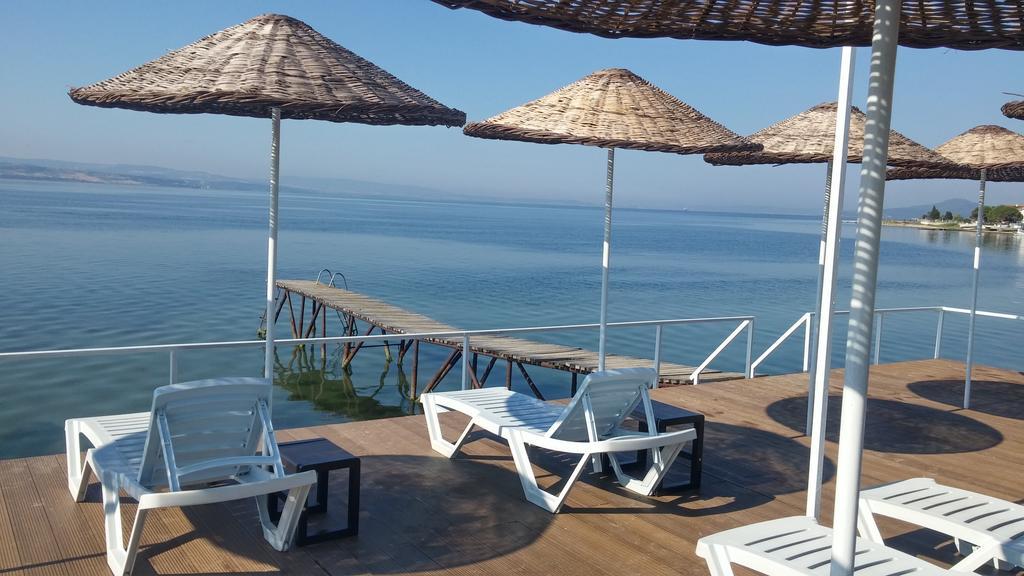 Flora Hotel Burhanli Экстерьер фото