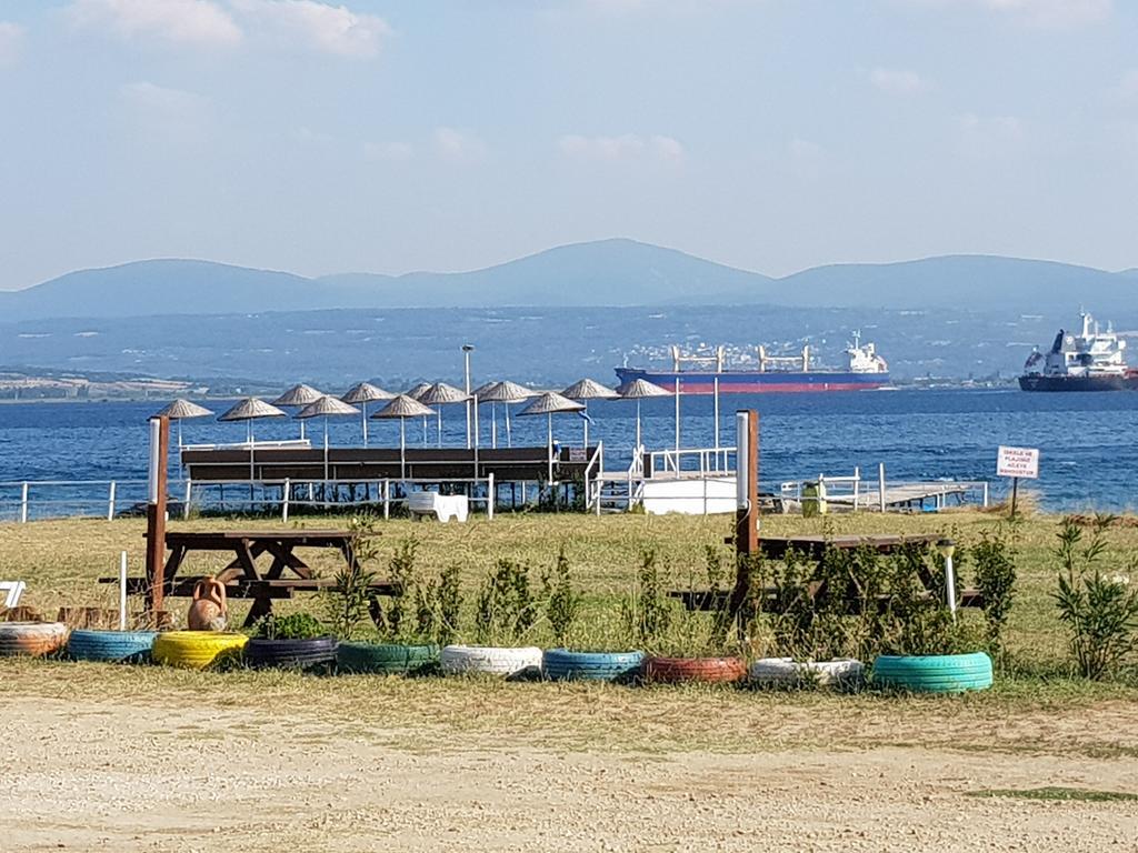 Flora Hotel Burhanli Экстерьер фото