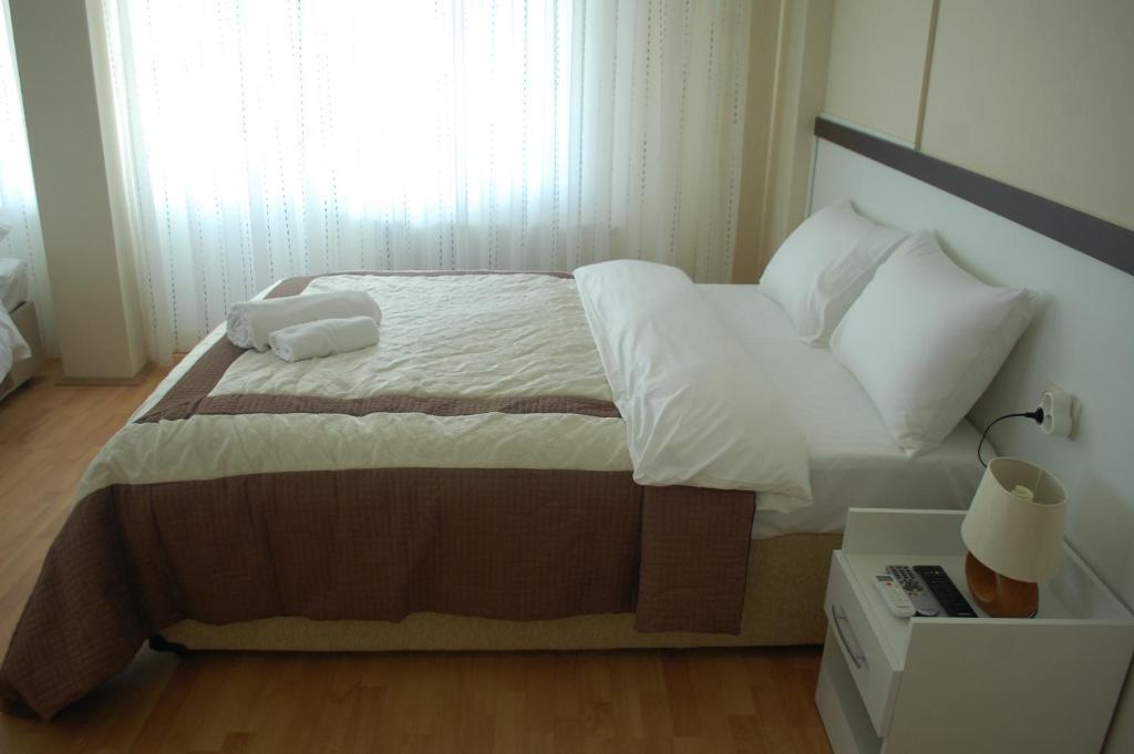Flora Hotel Burhanli Экстерьер фото
